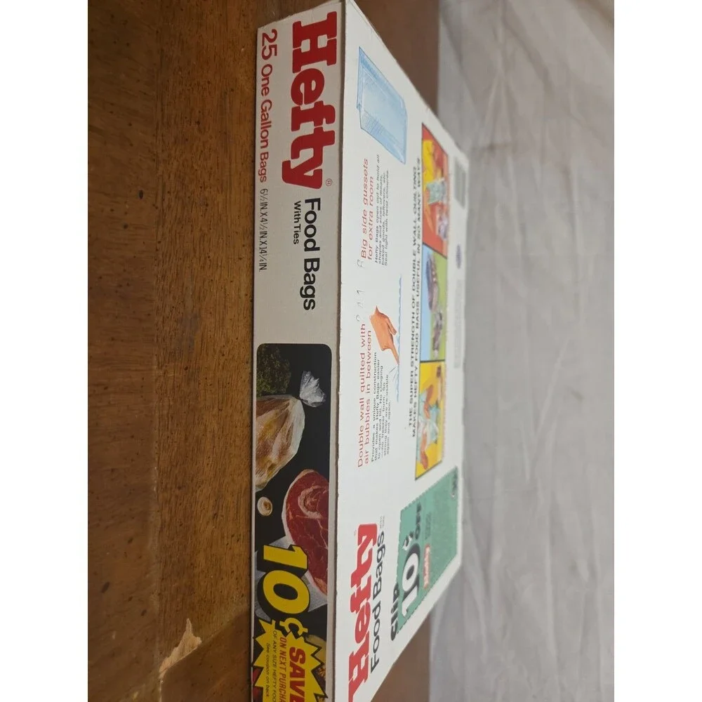 Hefty Food Bags 25 One Gallon Mobil Vintage 1970s Open Movie Prop